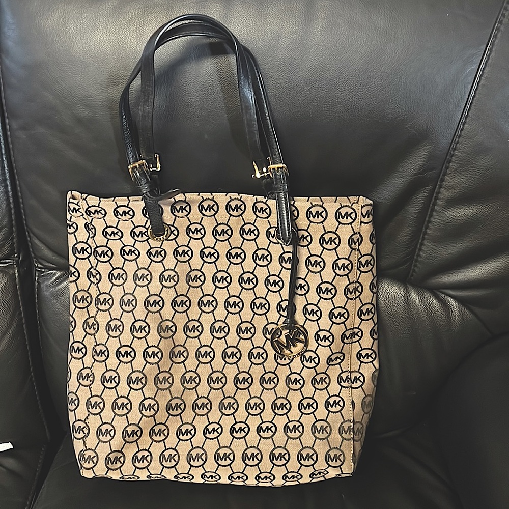 NWOT - Michael Kors Tote Bag